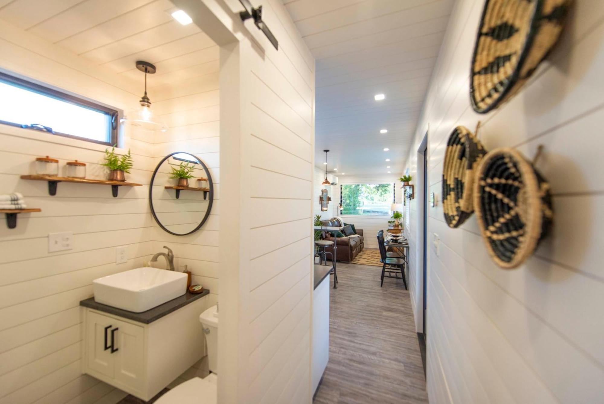 The Woods- Container Tiny House 12 Min To Magnolia/Baylor/Downtown Villa Bellmead Bagian luar foto