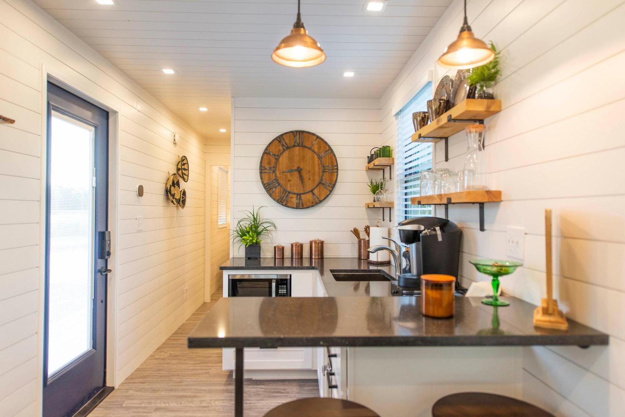The Woods- Container Tiny House 12 Min To Magnolia/Baylor/Downtown Villa Bellmead Bagian luar foto